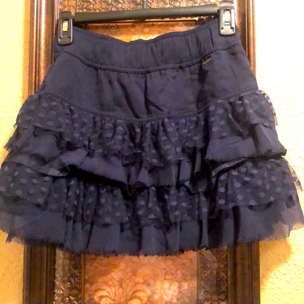 NWT HTF Rare Vintage Hollister Navy Blue ruffled tiered skirt. Beautiful details